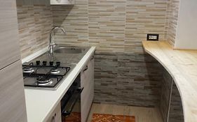 Monolocale Indipendente Nel Quartiere Residenziale Genneruxi